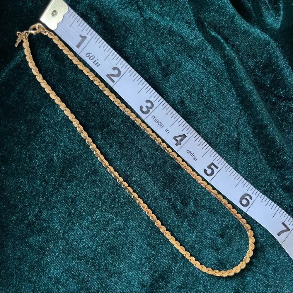 Vintage Crown Trifari Gold-Tone Necklace - Picture 5 of 5